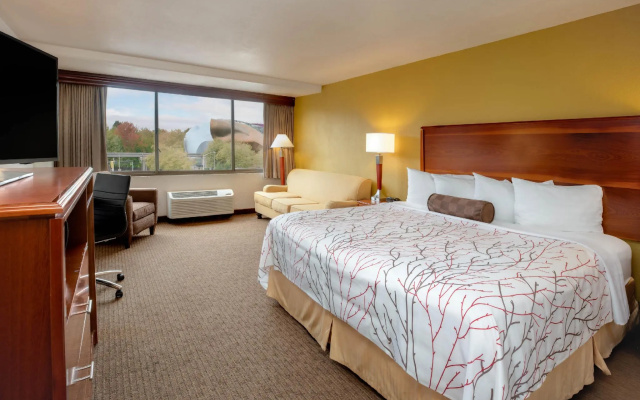 photo 3 of Executive Inn by the Space Needle