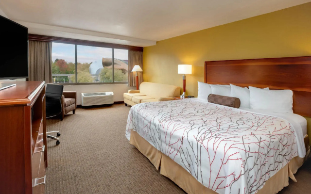 photo 4 of Executive Inn by the Space Needle