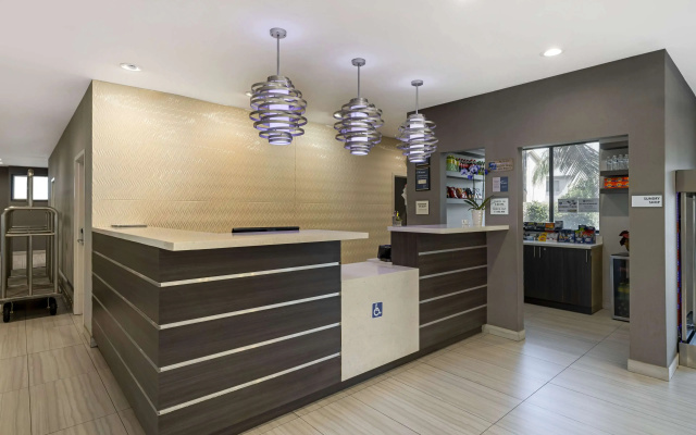 photo 2 of Best Western Plus Gardena Inn & Suites