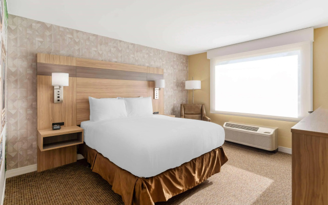 photo 3 of Best Western Glenview -Chicagoland Inn and Suites