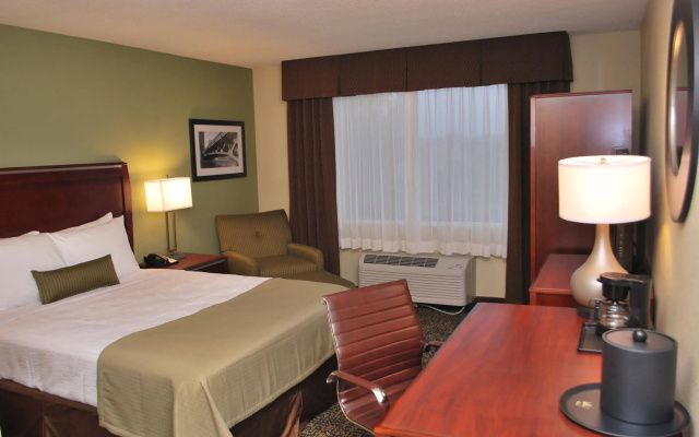 photo 5 of Best Western Glenview -Chicagoland Inn and Suites