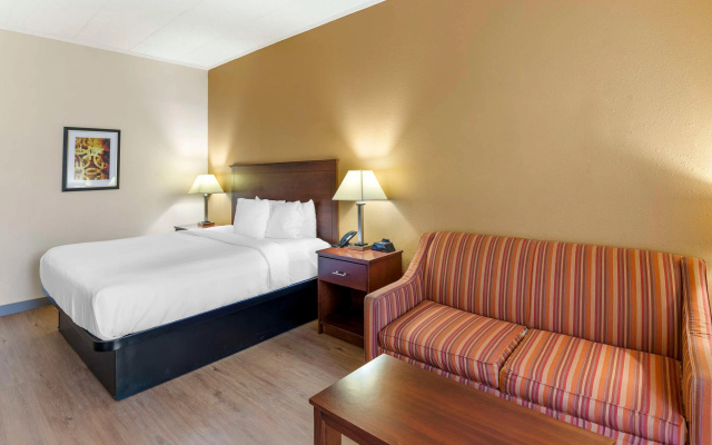 photo 4 of Best Western Plus Governor's Inn
