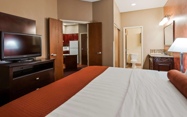 photo 5 of Best Western Plus Hannaford Inn & Suites