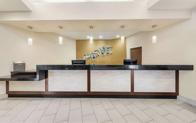 photo 2 of Best Western Plus Heritage Inn Ontario Rancho Cucamonga