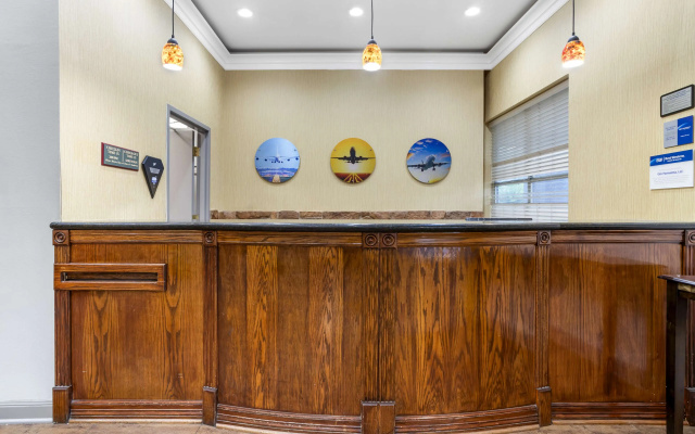 photo 2 of Best Western Plus Hobby Airport Inn & Suites