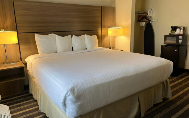 photo 4 of Four Points by Sheraton College Park Atlanta Airport