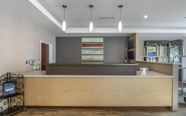 photo 2 of Best Western Plus Hotel At The Convention Center