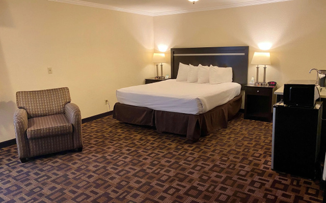 photo 3 of Best Western Plus Inn of Hayward