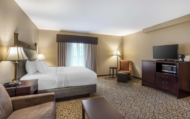photo 3 of Best Western Plus Intercourse Village Inn & Suites