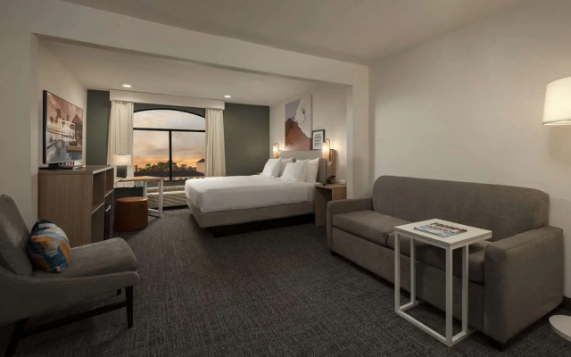 photo 3 of Spark by Hilton Houston Bush Intercontinental Airport