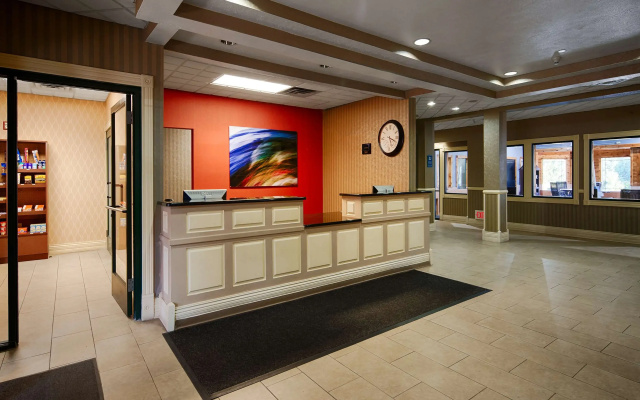 photo 2 of Best Western Plus Kalamazoo Suites