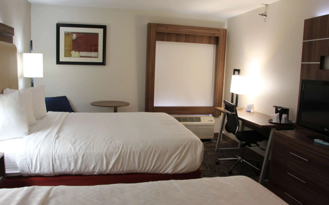 photo 3 of Best Western Plus Kansas City Airport-KCI East