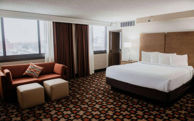 photo 3 of Radisson Hotel St. Paul Downtown