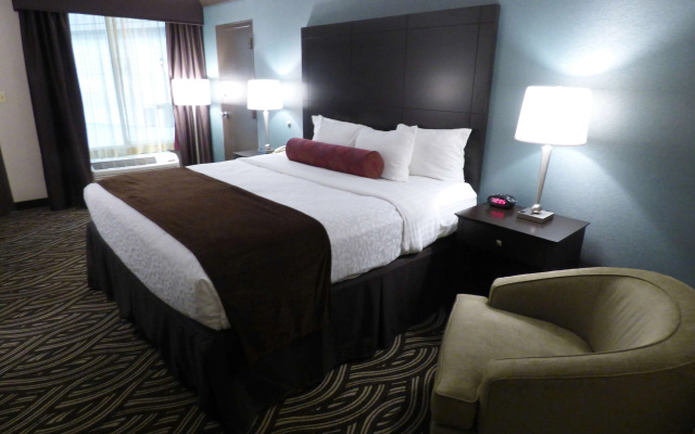 photo 3 of Kingston Regency Inn