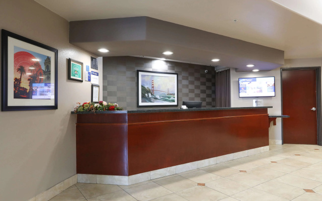 photo 2 of Best Western Lanai Garden Inn & Suites