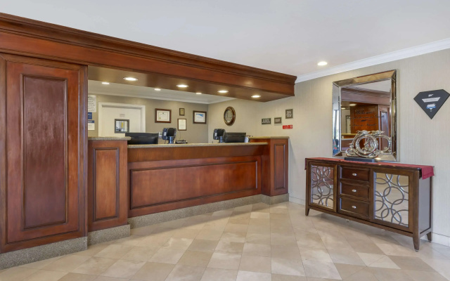 photo 3 of Best Western Plus Marina Shores Hotel