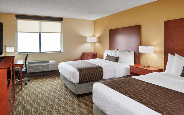 photo 4 of Best Western Plus Milwaukee Airport Hotel & Conference Ctr