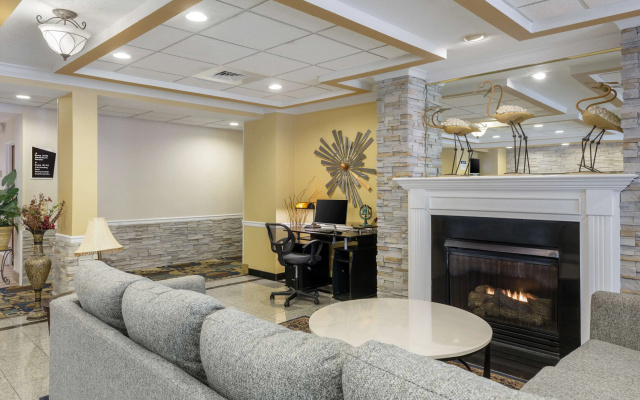 photo 4 of Best Western Plus New England Inn & Suites