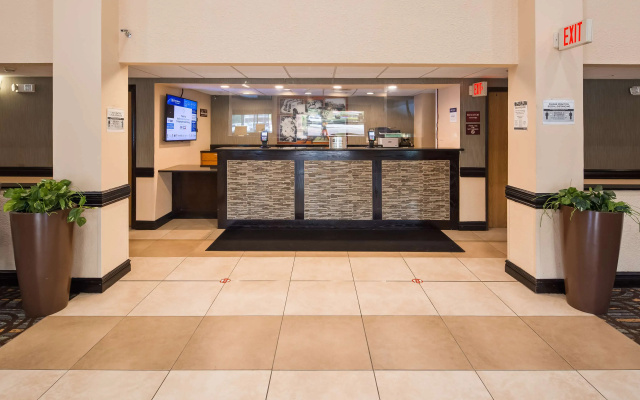 photo 2 of Best Western Plus Newark/Christiana Inn