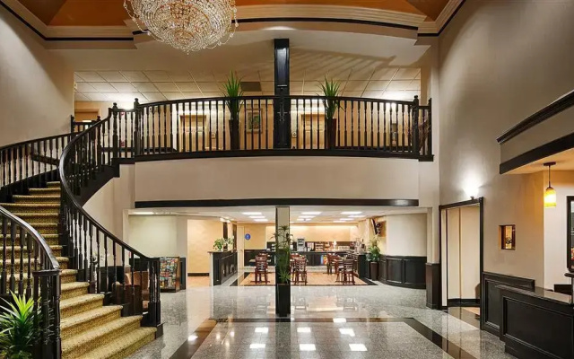 photo 2 of Best Western Plus Northwest Inn & Suites