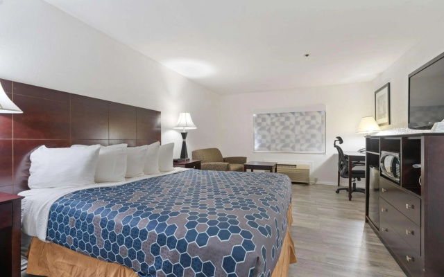 photo 4 of Best Western Oakbrook Inn