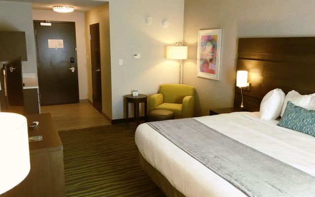 photo 3 of Best Western Plus Prien Lake Hotel & Suites - Lake Charles