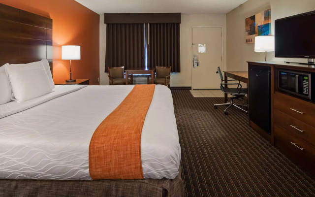 photo 3 of Best Western Roseville Inn