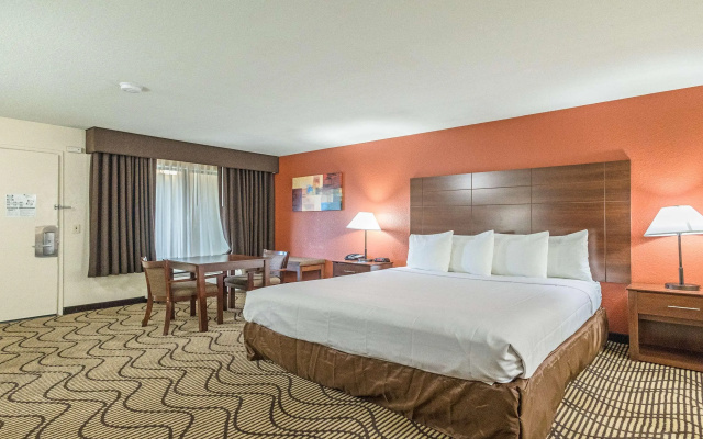 photo 5 of Best Western Roseville Inn