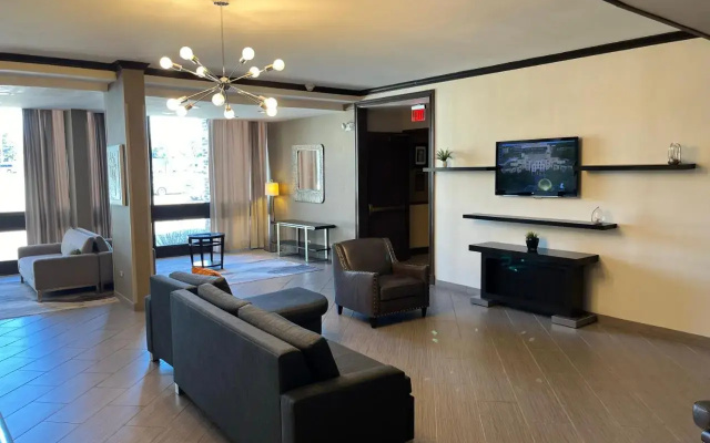 photo 5 of BEST WESTERN PLUS Schaumburg Hotel