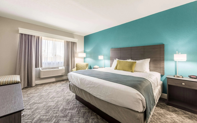 photo 3 of Best Western Plus Sebastian Hotel & Suites