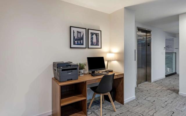 photo 4 of Best Western Plus Soho Hotel