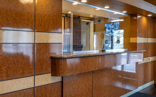 photo 2 of Best Western Plus South Bay Hotel