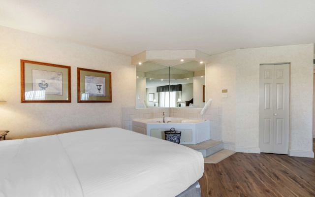 photo 4 of Best Western Plus Steeplegate Inn