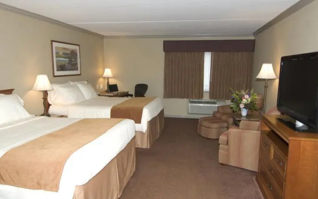 photo 5 of Wyndham Garden Sterling Heights