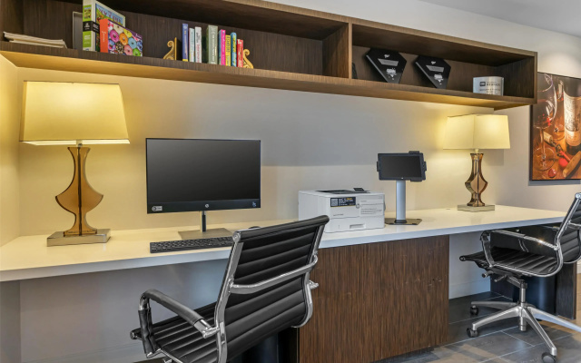 photo 4 of Best Western Plus Stevenson Manor