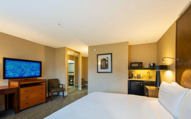 photo 5 of Best Western Plus Stevenson Manor
