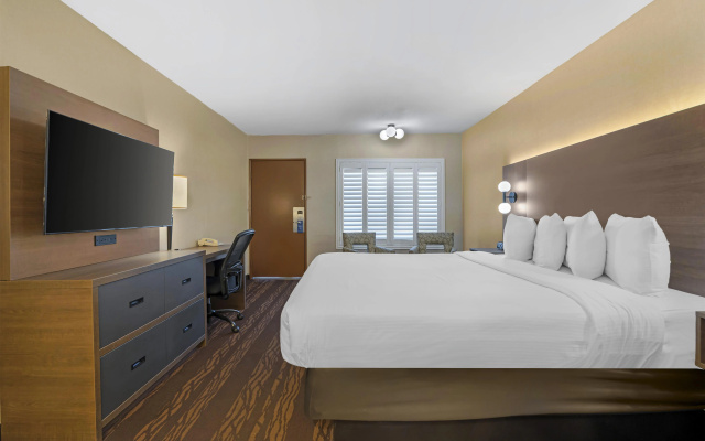 photo 5 of Best Western Plus Stovall's Inn