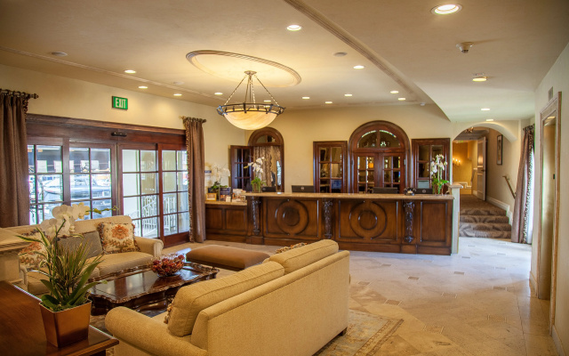 photo 2 of Best Western Plus Sunset Plaza Hotel
