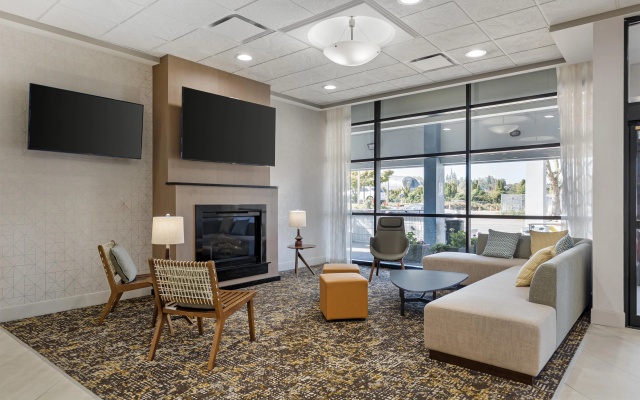 photo 3 of Best Western Plus Downtown Tacoma