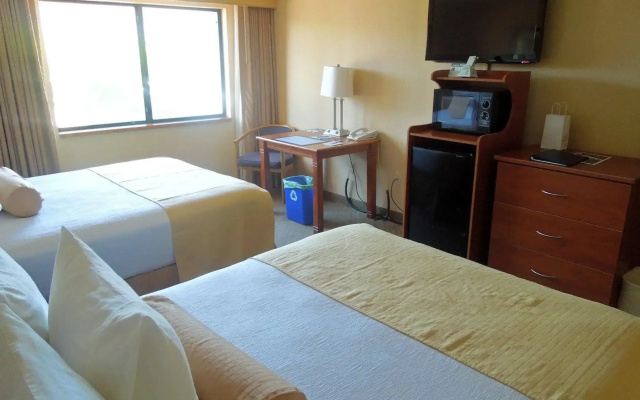 photo 3 of Best Western Plus Tempe by the Mall