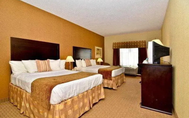 photo 2 of La Quinta Inn & Suites by Wyndham Lackawanna