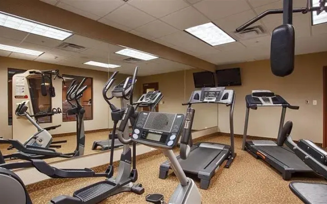 photo 4 of La Quinta Inn & Suites by Wyndham Lackawanna