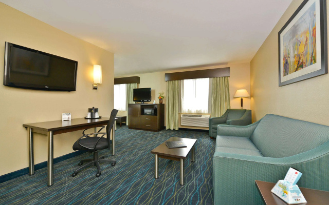 photo 3 of Baymont by Wyndham Marion, OH