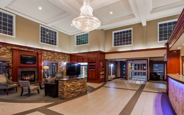 photo 2 of Best Western Plus Vancouver Mall Dr. Hotel & Suites