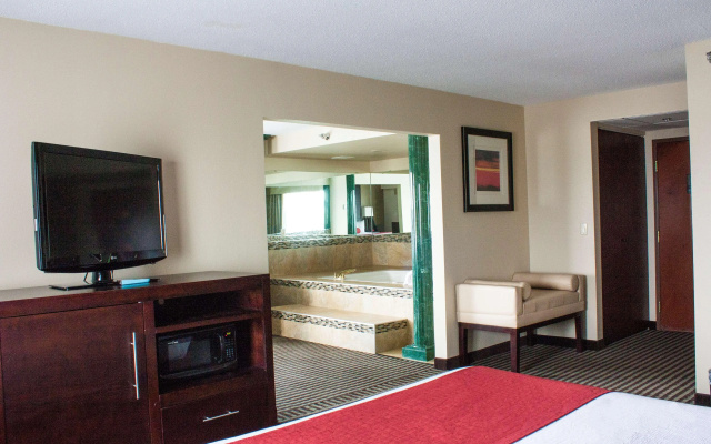 photo 3 of Comfort Inn & Suites Copley Akron