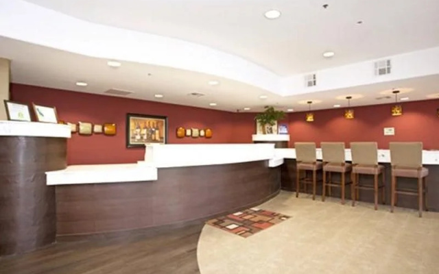 photo 4 of Best Western Plus Wine Country Inn & Suites