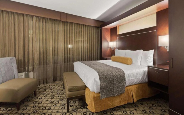 photo 2 of Radisson Hotel Southfield-Detroit