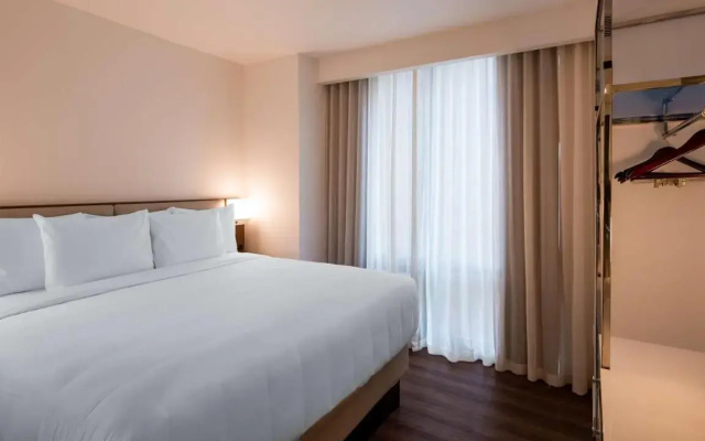 photo 4 of Best Western Premier Empire State Hotel
