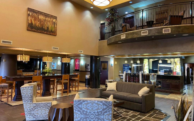 photo 2 of Best Western Plus KC Speedway Inn & Suites