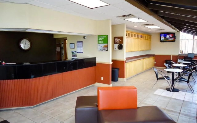 photo 2 of Best Western Regency Motor Inn